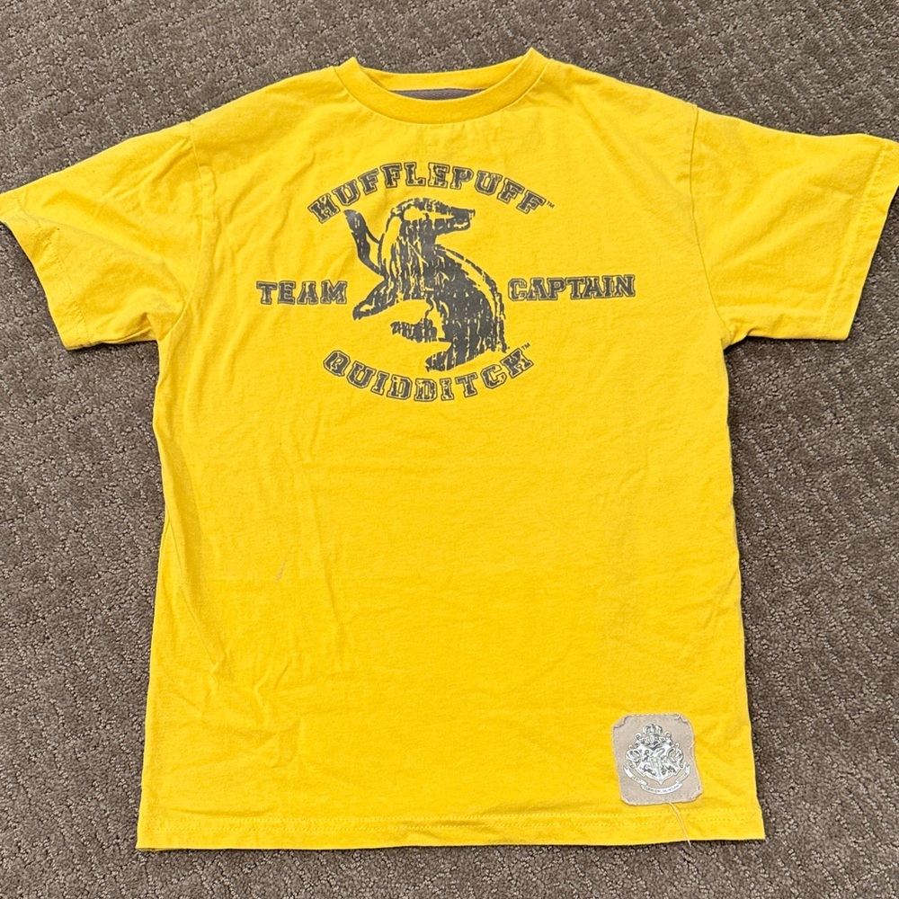 Warner Bros. Hufflepuff Yellow Short Sleeve Graphic Tee